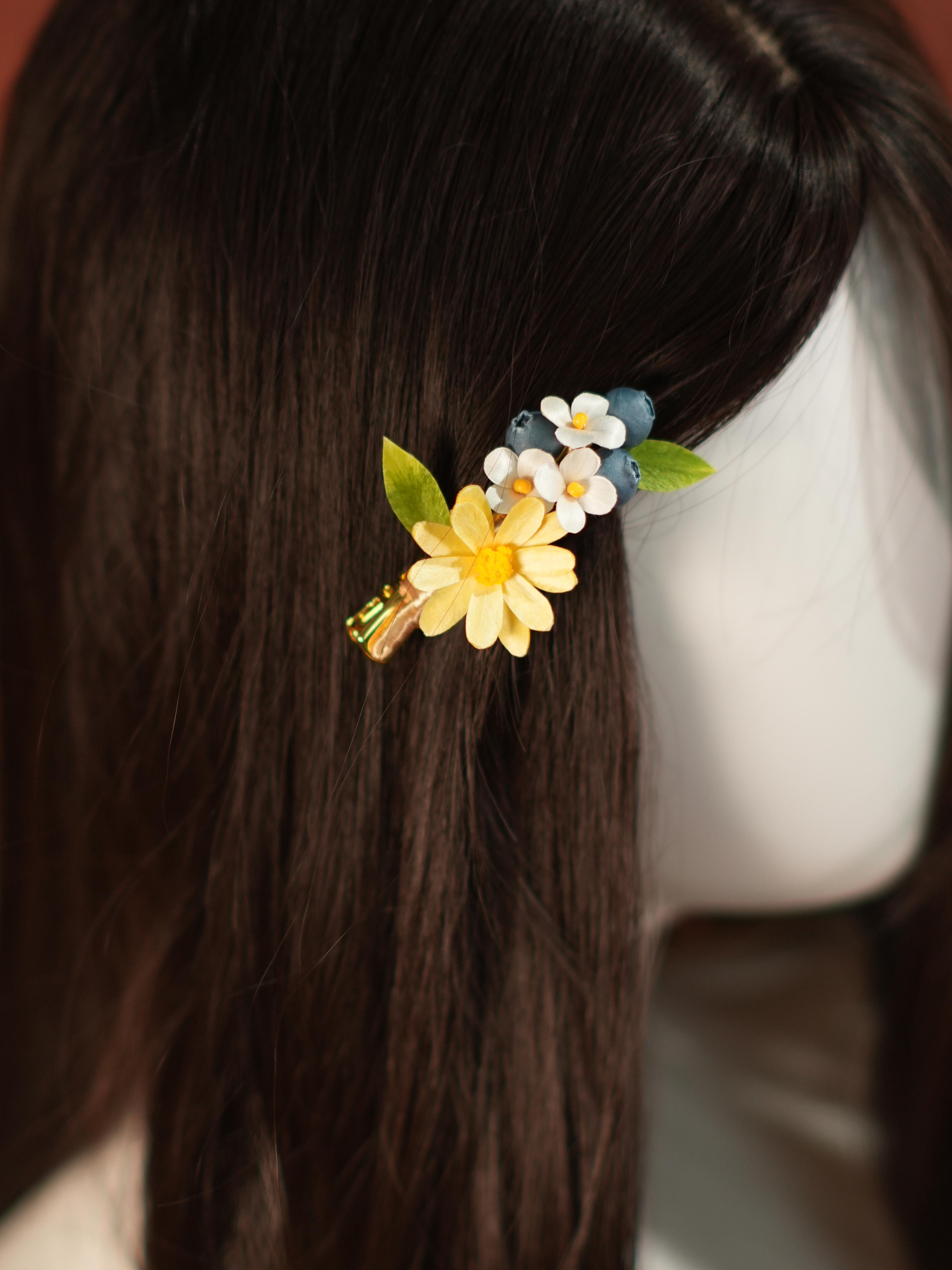 HandmadeRonghua—Roman Holiday Daisy