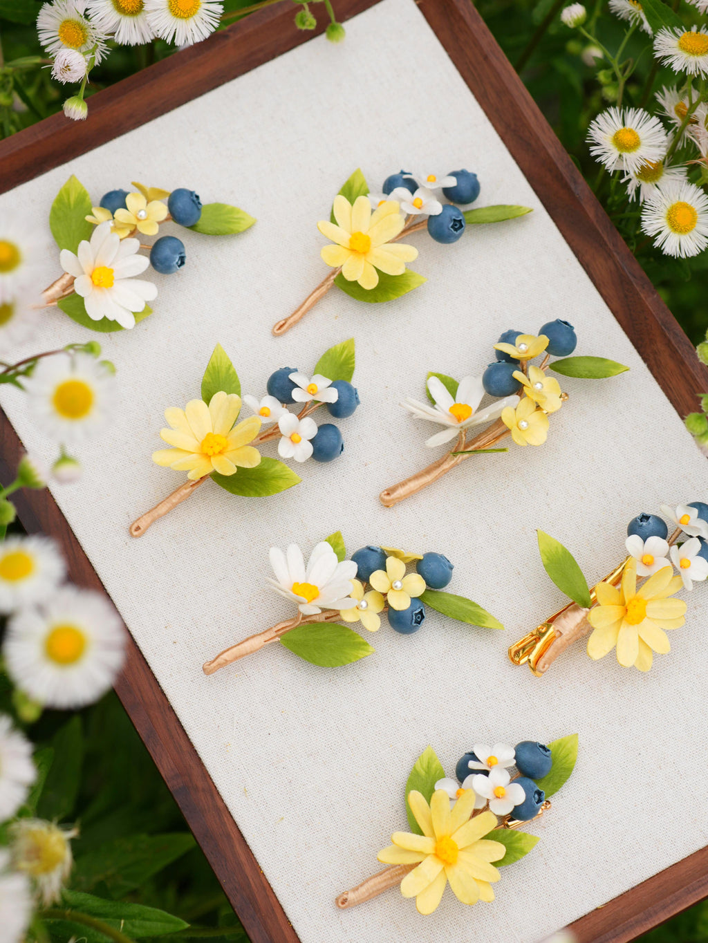 HandmadeRonghua—Roman Holiday Daisy