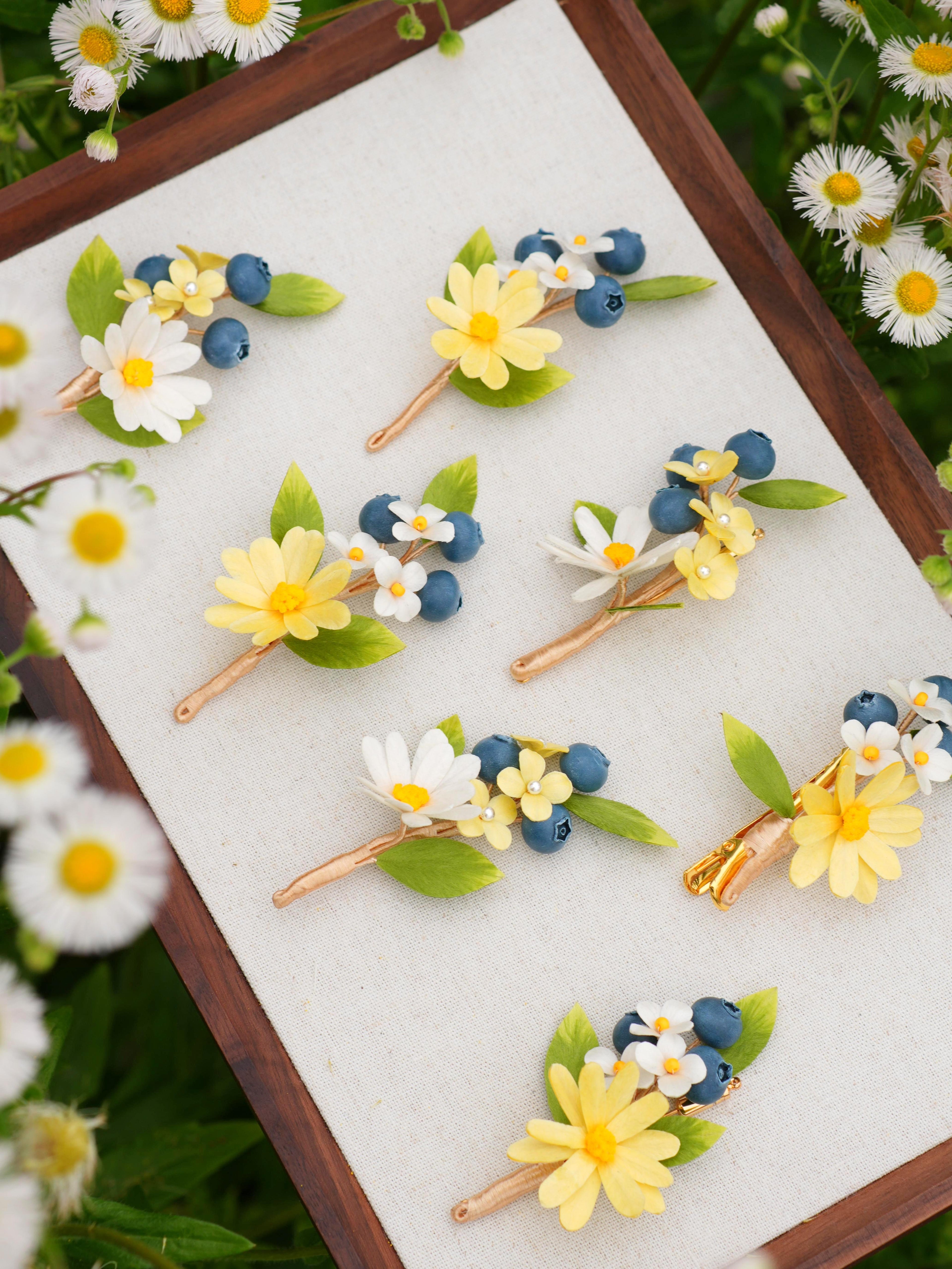 HandmadeRonghua—Roman Holiday Daisy