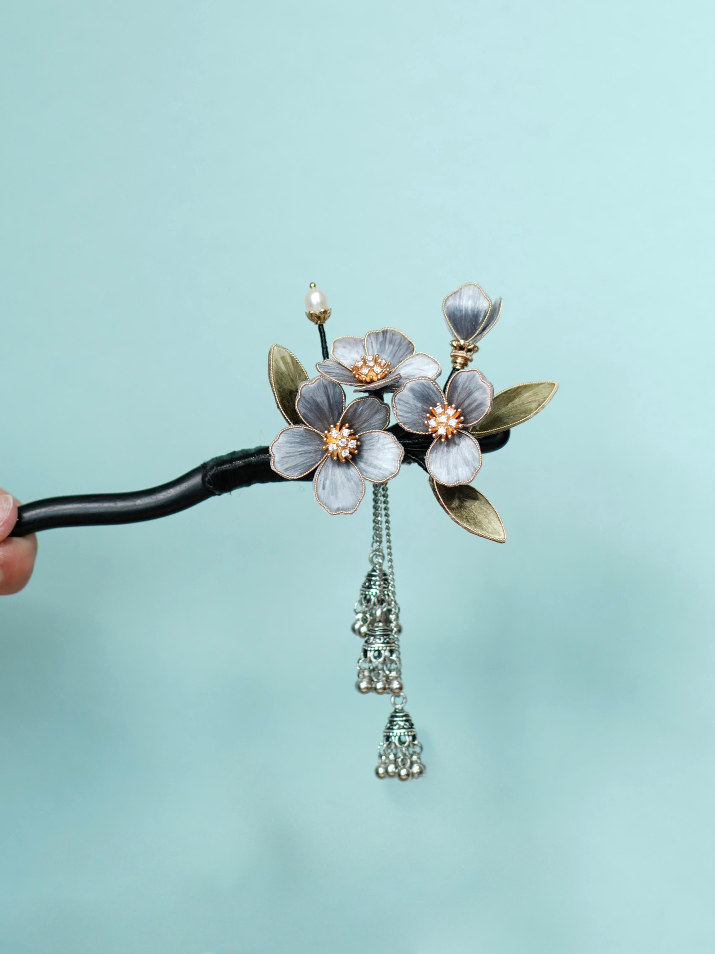 HandmadeRonghua—Pear Blossom