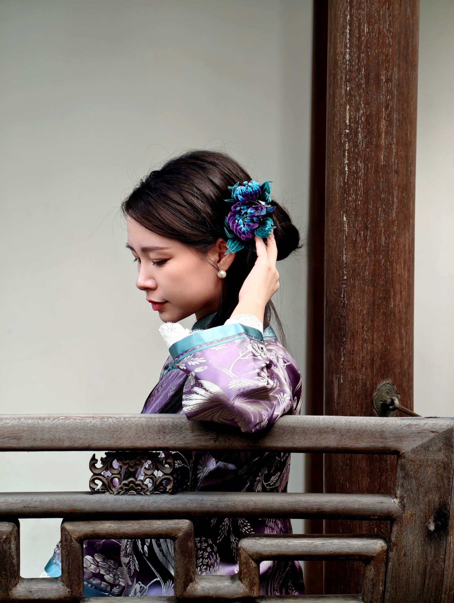 Handmade Ronghua—Purple Chrysanthemum